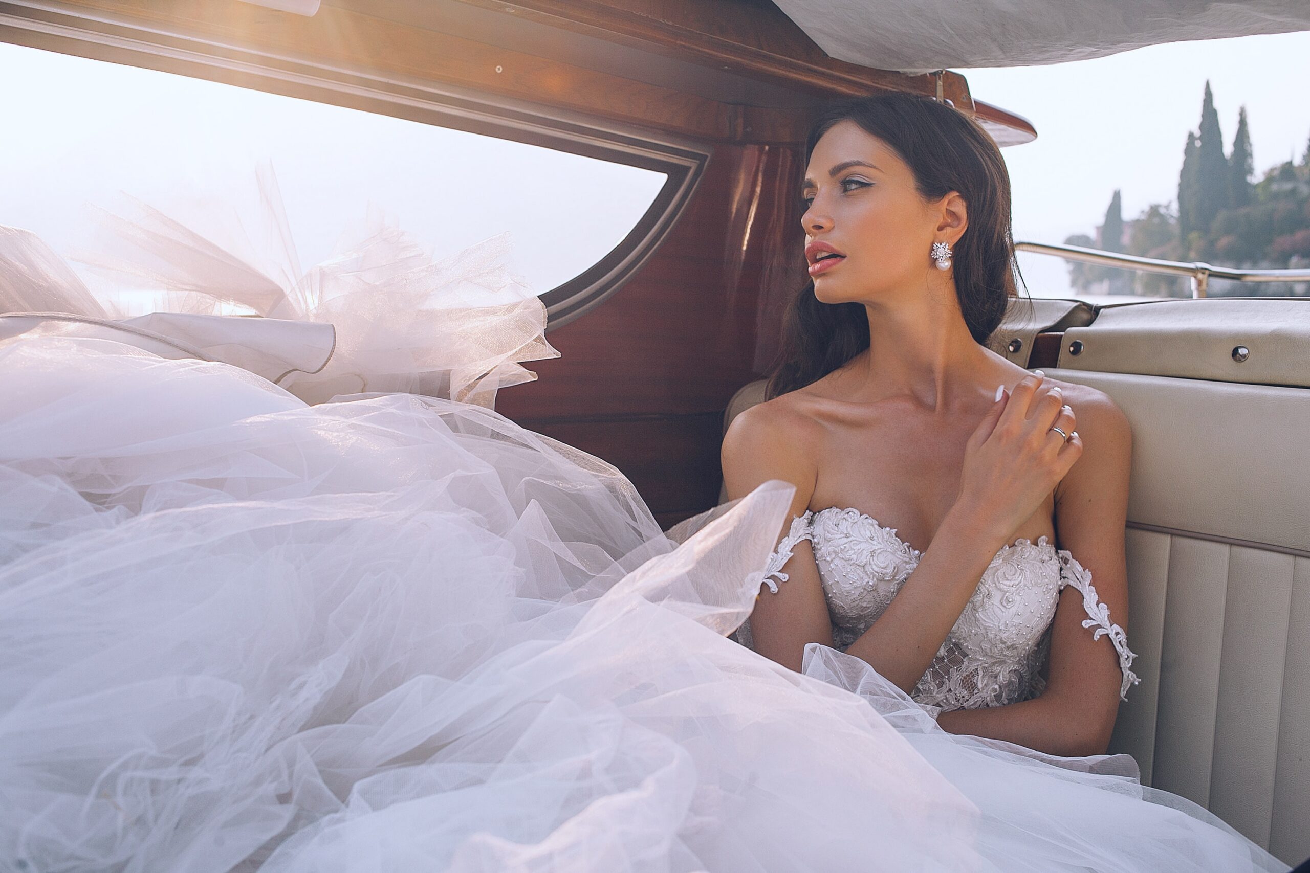 Say Yes to the Dress: A Guide to Finding the Perfect Wedding Dress